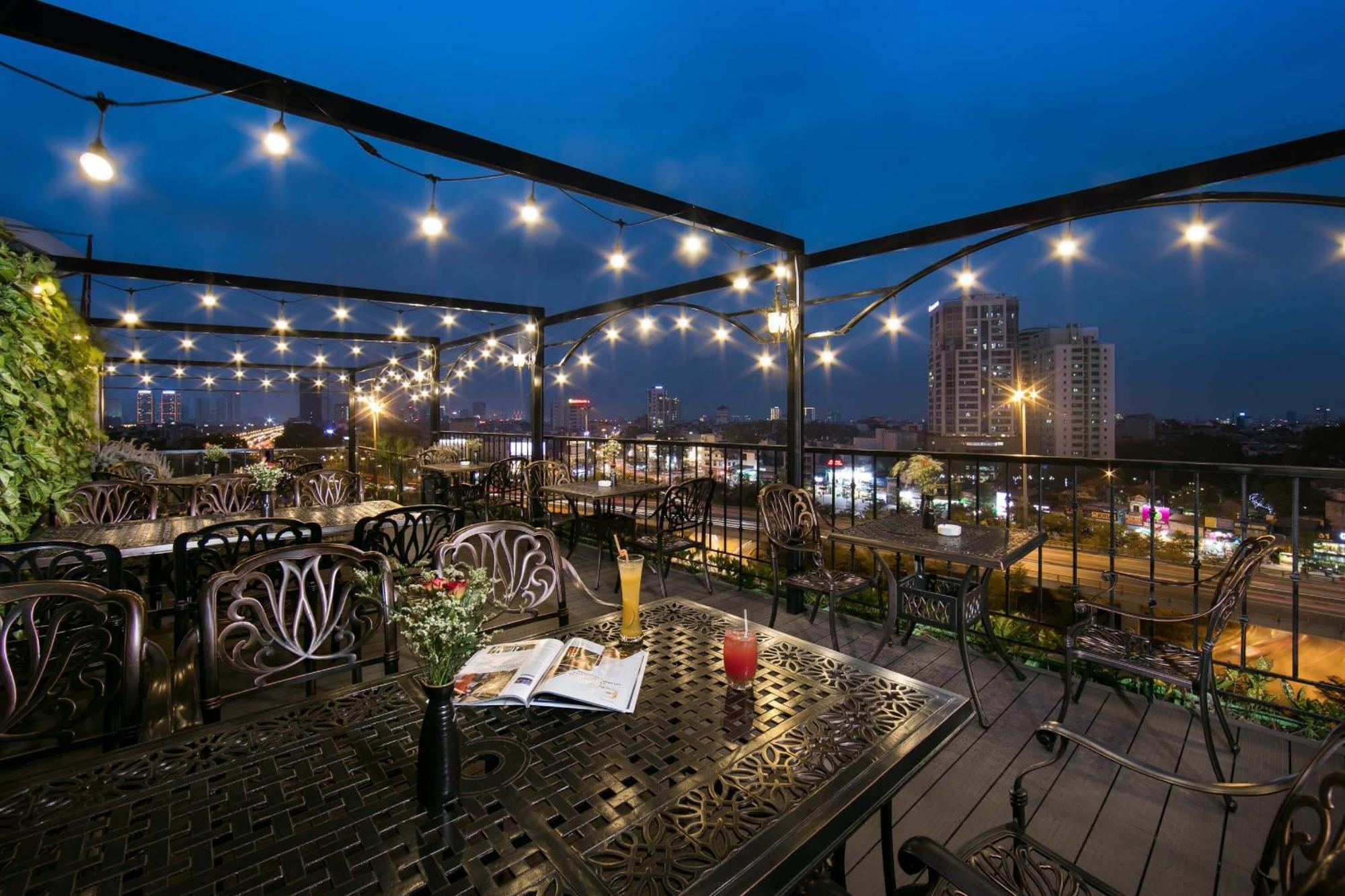 22Land Residence Hotel & Spa Hanoi Buitenkant foto